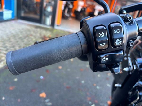 2022 HARLEY-DAVIDSON TOURING FLHRXS ROAD KING SPECIAL