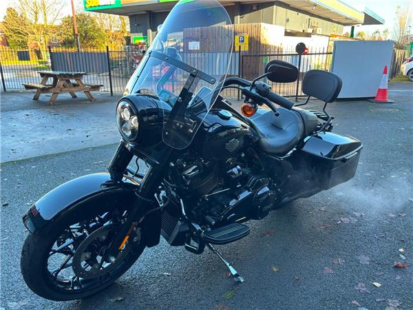 2022 HARLEY-DAVIDSON TOURING FLHRXS ROAD KING SPECIAL