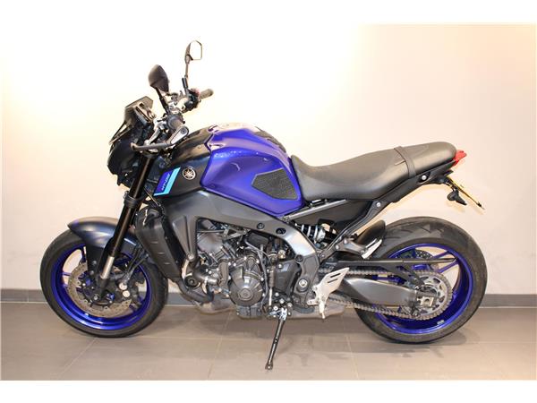 YAMAHA MT-09