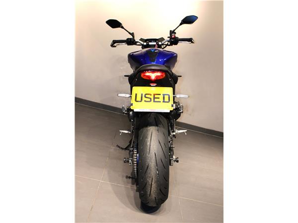 YAMAHA MT-09