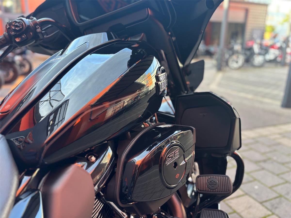 2025 Harley-Davidson Street Glide Ultra
