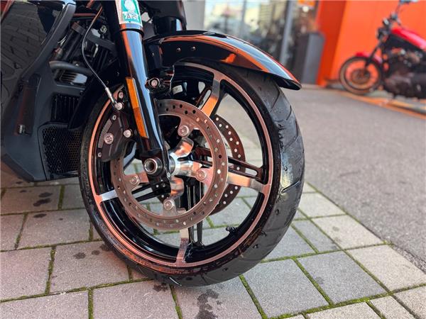 2025 Harley-Davidson Street Glide Ultra