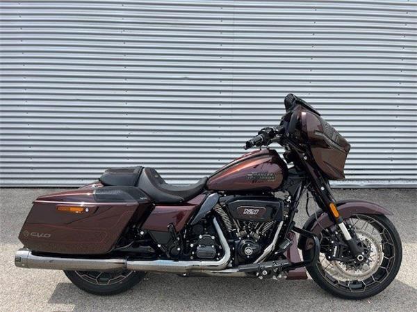2025 Harley-Davidson CVO Street Glide FLHXSE