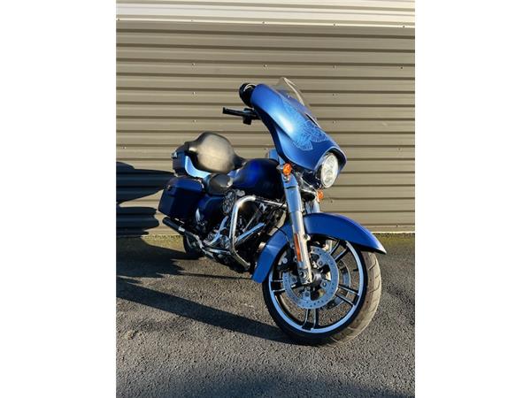 2015 HARLEY-DAVIDSON STREET GLIDE