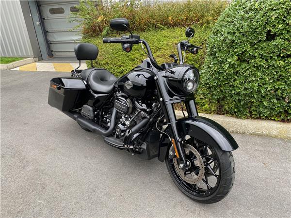 2021 HARLEY-DAVIDSON ROAD KING
