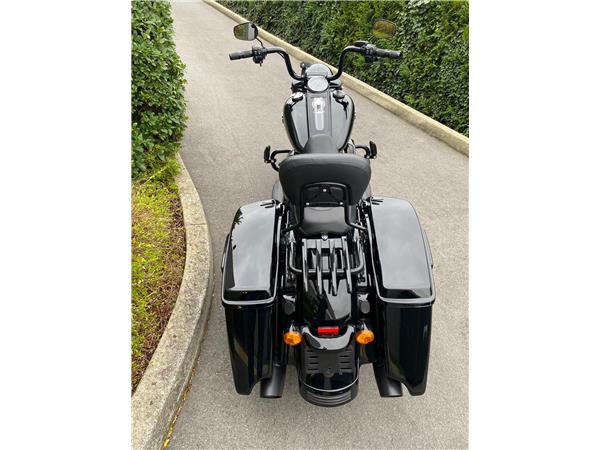 2021 HARLEY-DAVIDSON ROAD KING