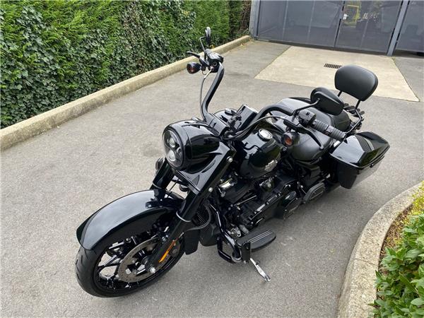 2021 HARLEY-DAVIDSON ROAD KING