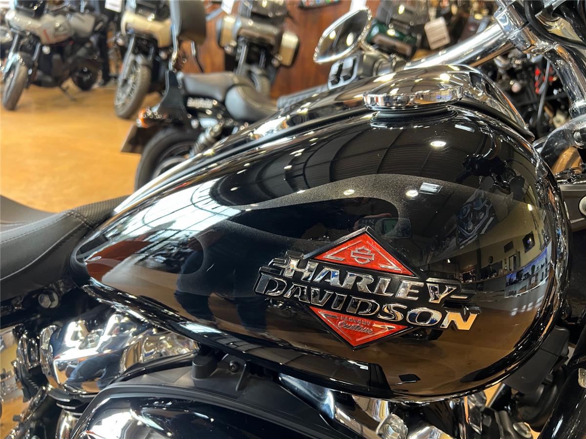 2025 HARLEY-DAVIDSON BREAKOUT