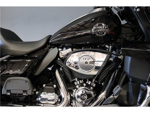 2025 HARLEY-DAVIDSON TOURING FLHXU STREET GLIDE ULTRA