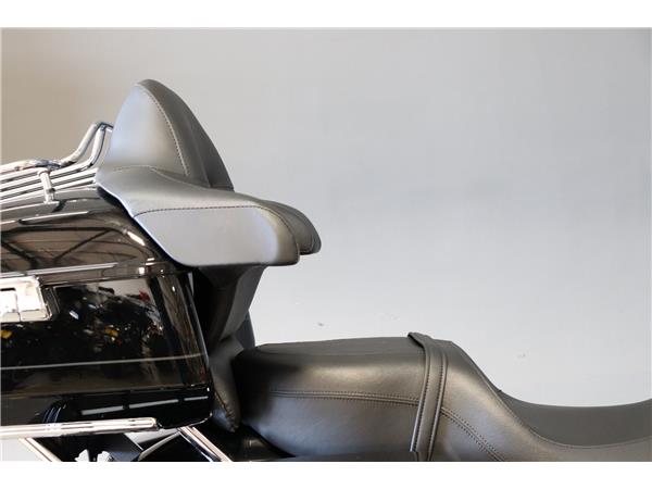 2025 HARLEY-DAVIDSON TOURING FLHXU STREET GLIDE ULTRA