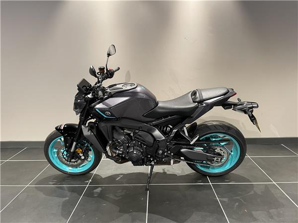 2025 Yamaha MT-09 Y-AMT