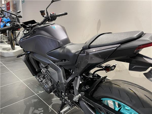 2025 Yamaha MT-09 Y-AMT