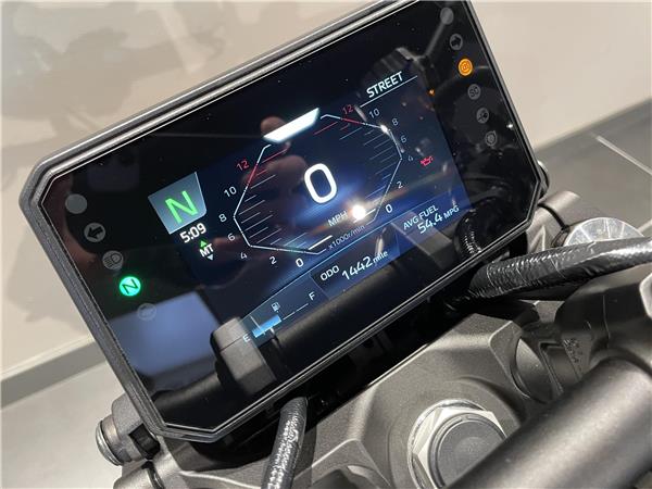 2025 Yamaha MT-09 Y-AMT