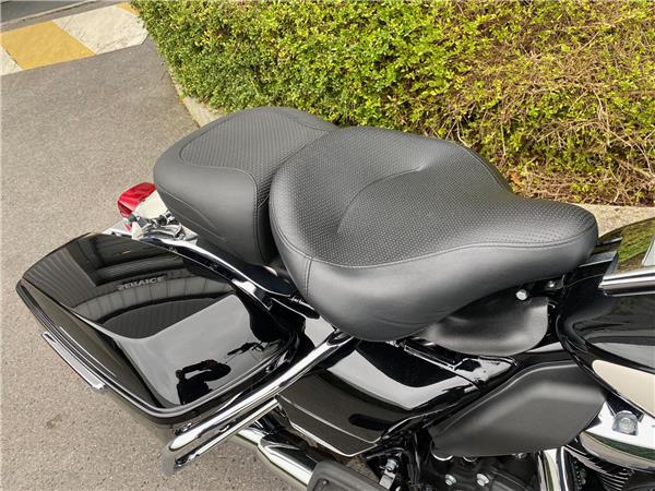 2025 HARLEY-DAVIDSON ROAD KING