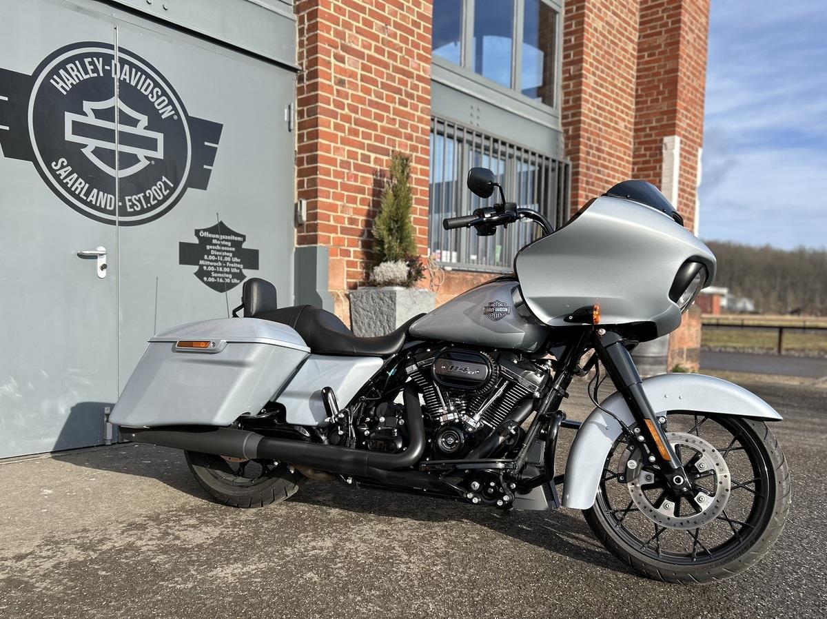 Road Glide Special BlackFinish 