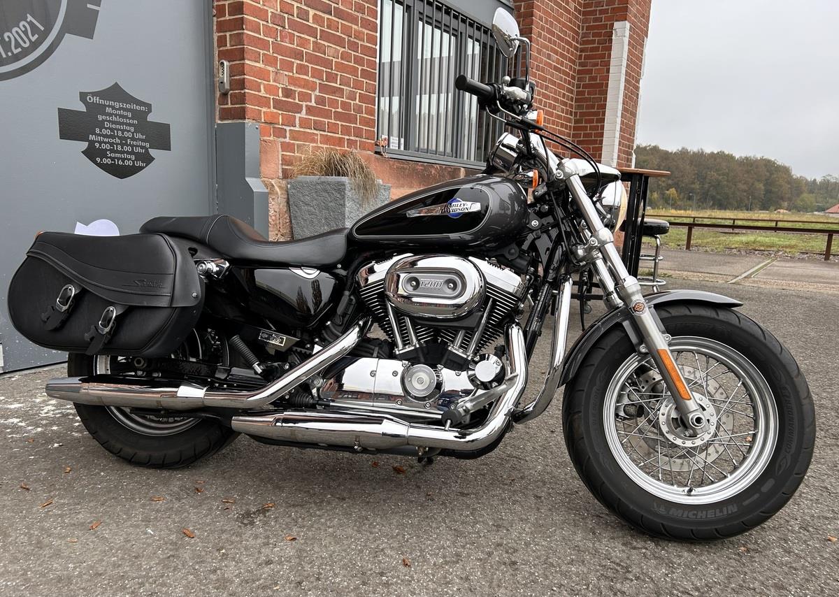 Sportster 1200 Custom 