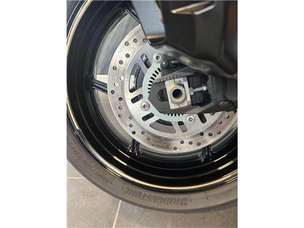 2025 Kawasaki Versys 1100