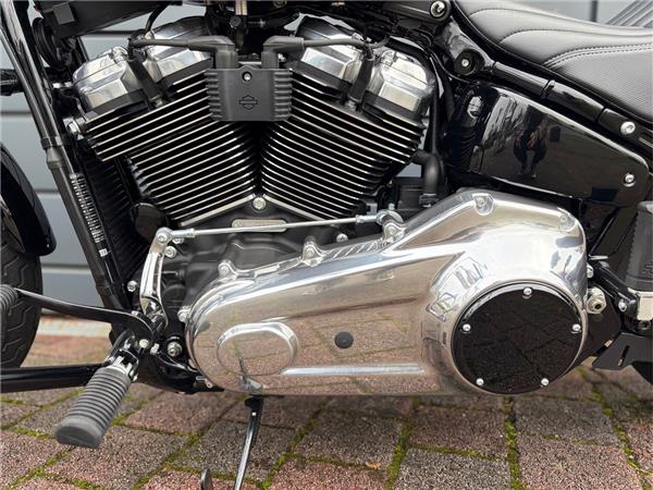 FXBB STREET BOB Jekill&Hyde Auspuff