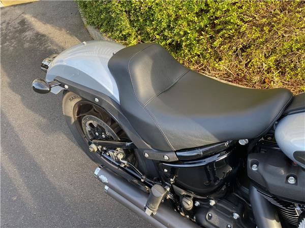 2019 HARLEY-DAVIDSON LOW RIDER