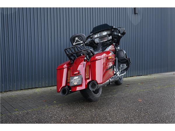 2017 harley-davidson FLHXSE Street Glide ABS CVO 114