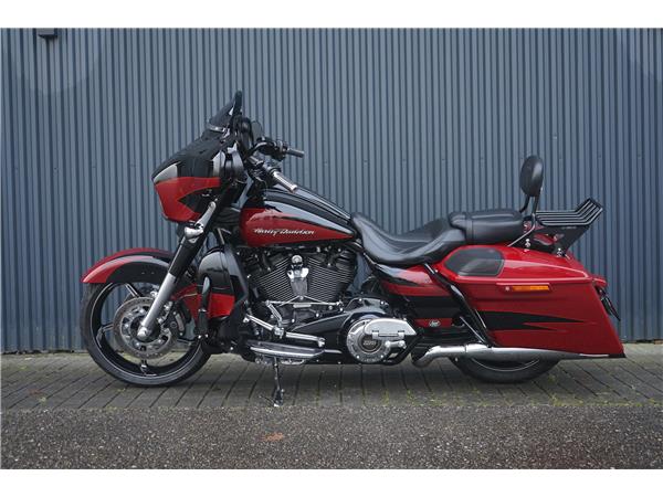 2017 harley-davidson FLHXSE Street Glide ABS CVO 114