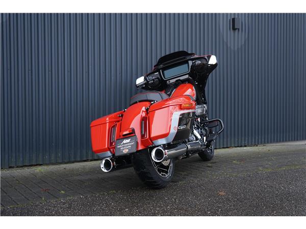 2025 harley-davidson FLHXSE Street Glide CVO 121