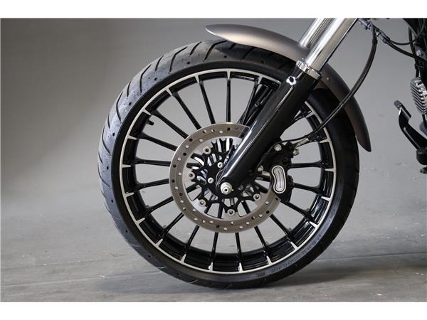 2017 HARLEY-DAVIDSON SOFTAIL FXSB BREAKOUT