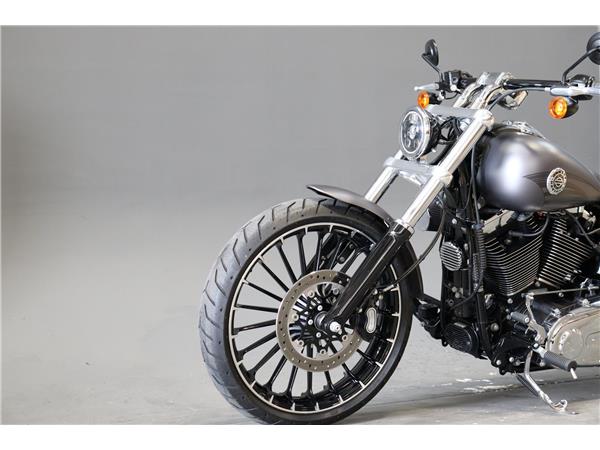 2017 HARLEY-DAVIDSON SOFTAIL FXSB BREAKOUT