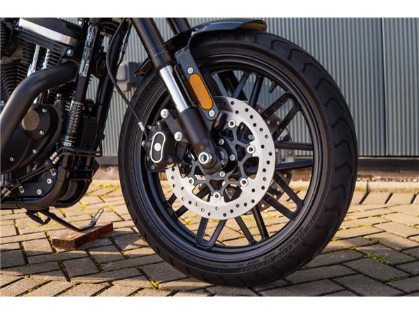 2017 Harley-Davidson Roadster