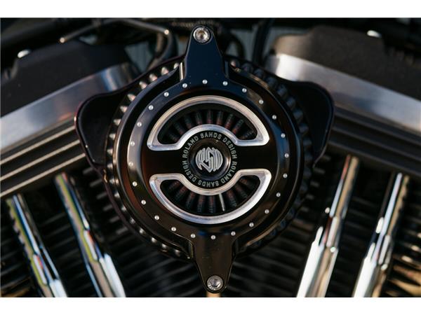 2017 Harley-Davidson Roadster