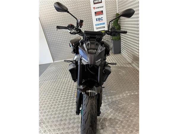 2025 YAMAHA MT-09 Y AMT