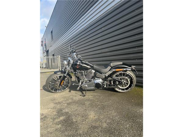 2025 HARLEY-DAVIDSON BREAKOUT