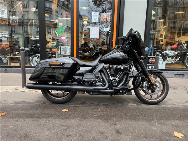 2022 HARLEY-DAVIDSON STREET GLIDE