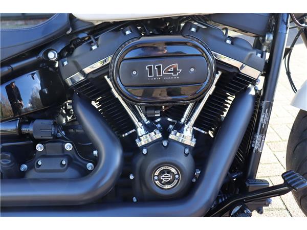 2018 HARLEY-DAVIDSON SOFTAIL FXFBS FAT BOB 114