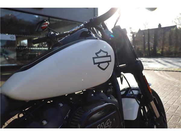 2018 HARLEY-DAVIDSON SOFTAIL FXFBS FAT BOB 114