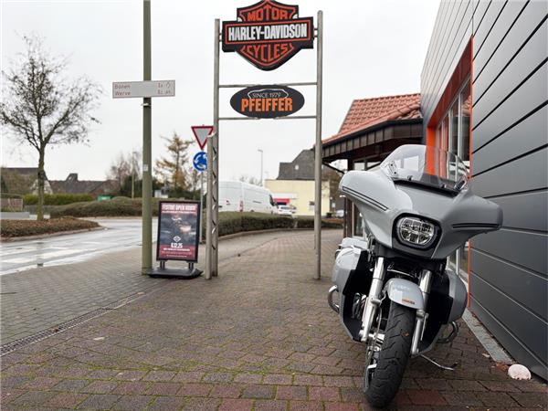 FLHXU STREET GLIDE ULTRA Wilbers / Jekill&Hyde