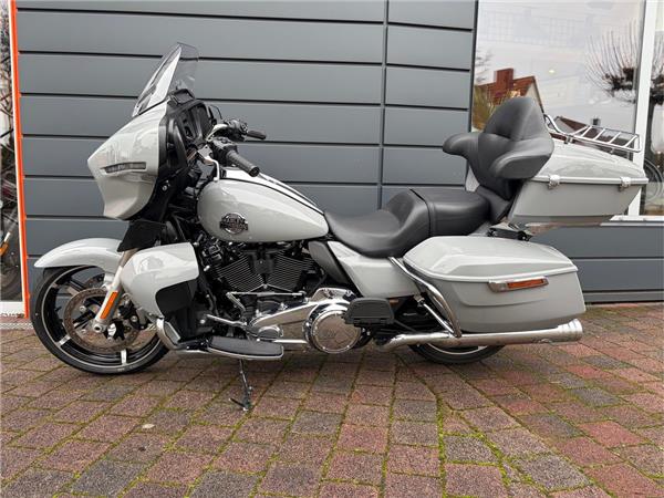 FLHXU STREET GLIDE ULTRA Wilbers / Jekill&Hyde