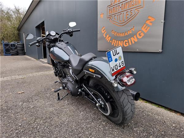 Softail FXLRS Low Rider S mit J&H Auspuff