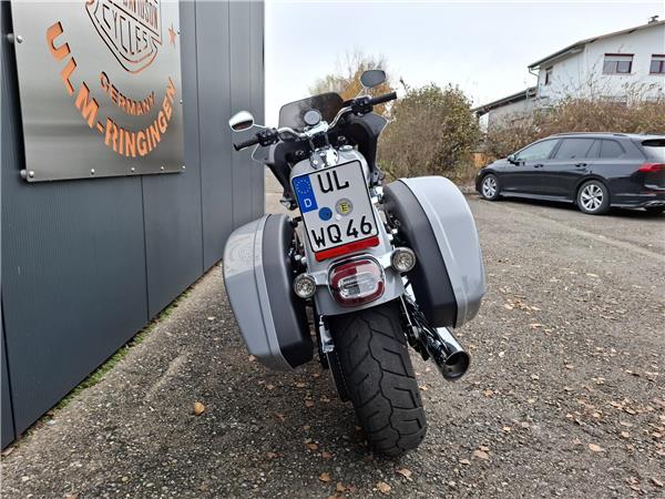 Softail FXLRST Low Rider ST Umbau + Jekill&Hyde