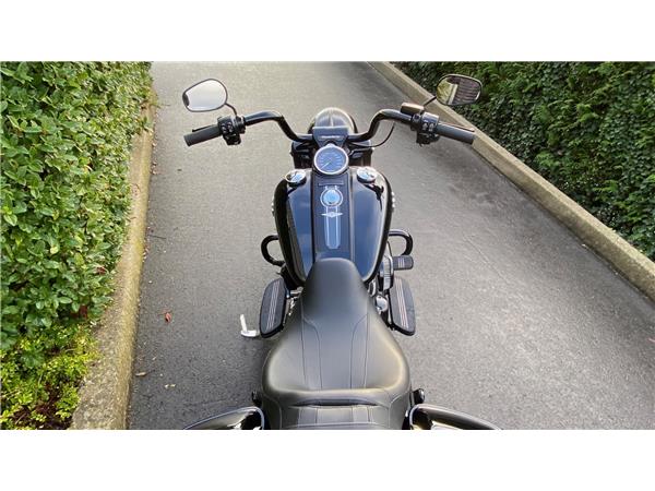 2025 HARLEY-DAVIDSON ROAD KING