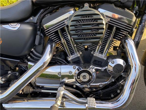 2017 HARLEY-DAVIDSON CUSTOM