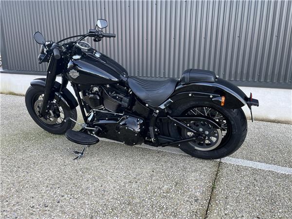 2017 HARLEY-DAVIDSON SLIM