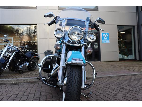 2017 HARLEY-DAVIDSON SOFTAIL FLSTC HERITAGE SOFTAIL CLASSIC