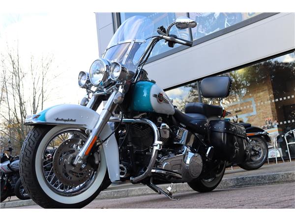 2017 HARLEY-DAVIDSON SOFTAIL FLSTC HERITAGE SOFTAIL CLASSIC