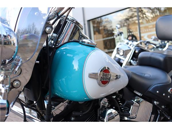 2017 HARLEY-DAVIDSON SOFTAIL FLSTC HERITAGE SOFTAIL CLASSIC