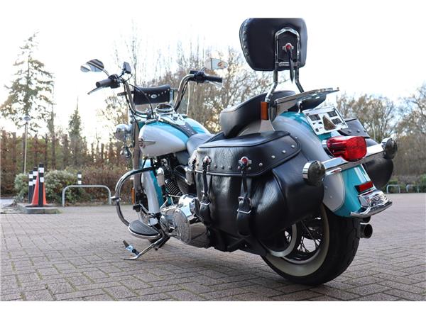 2017 HARLEY-DAVIDSON SOFTAIL FLSTC HERITAGE SOFTAIL CLASSIC