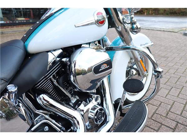 2017 HARLEY-DAVIDSON SOFTAIL FLSTC HERITAGE SOFTAIL CLASSIC