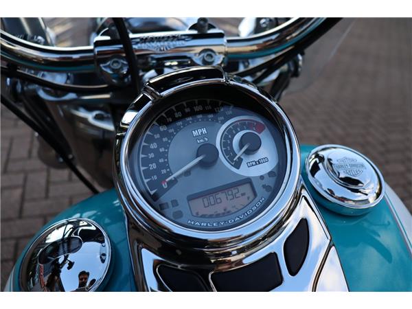 2017 HARLEY-DAVIDSON SOFTAIL FLSTC HERITAGE SOFTAIL CLASSIC