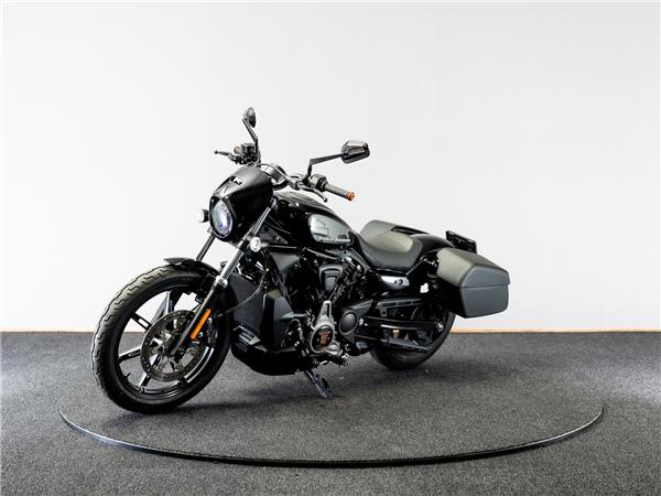 2022 Harley-Davidson RH975 Vivid Black