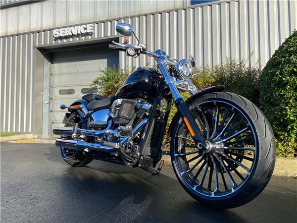 2025 HARLEY-DAVIDSON BREAKOUT